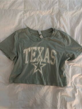 Texas Graphic Crop Tee in Sage Green
